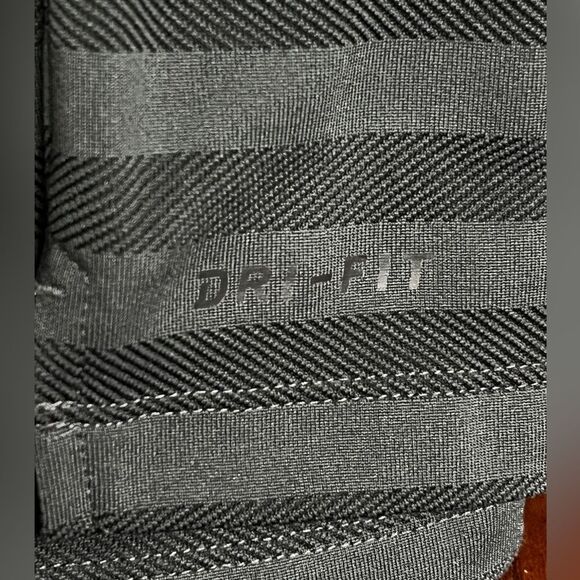 Nike Golf DriFit Striped Polo Shirt Small - Picture 5 of 8